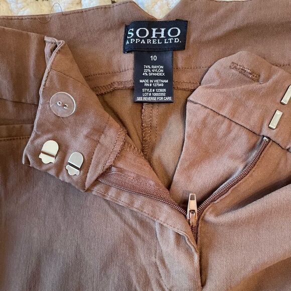 SOHO BROWN slacks size 10 - Picture 3 of 5